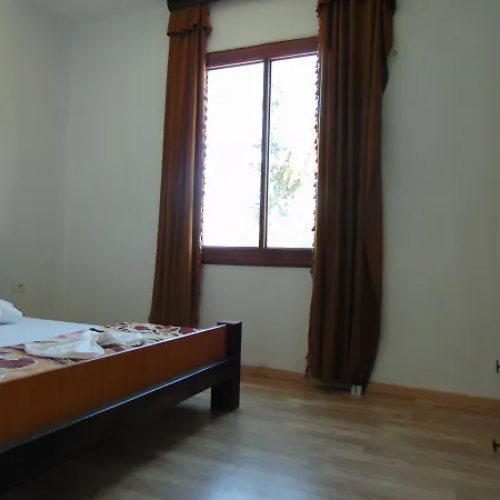 Otel Ermano Pogradaş