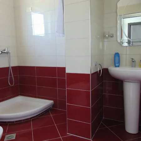 Ermano 3* Pogradec