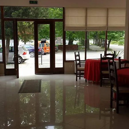Ermano 3* Pogradec